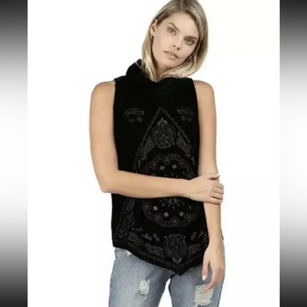 POL Black Velvet Boho Embroidered Sleeveless Top Size Large